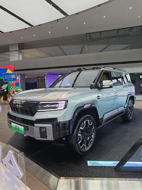 成都新津区天纳浩企业管理咨询比亚迪方程豹硬派越野的爆款，英菲尼迪35周年与你共成长